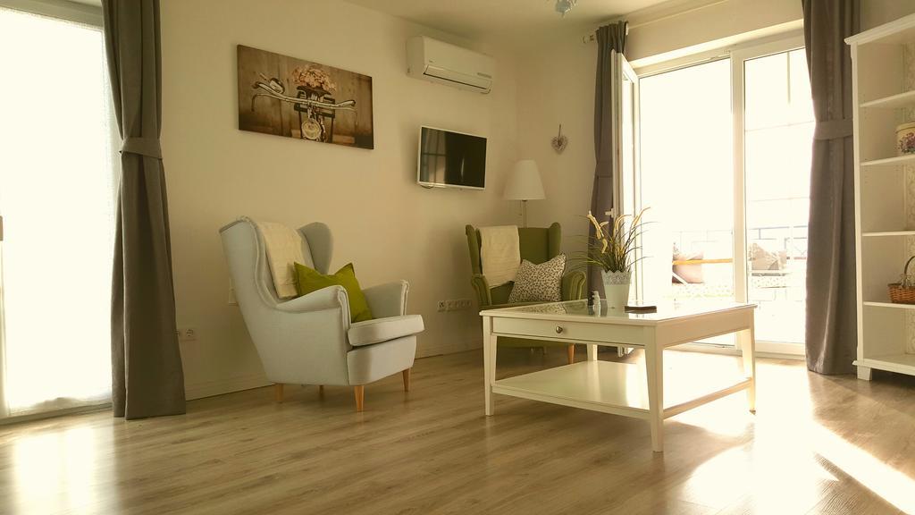 Apartments Villa Harmonie - Adults Only +14 Цриквеница Экстерьер фото